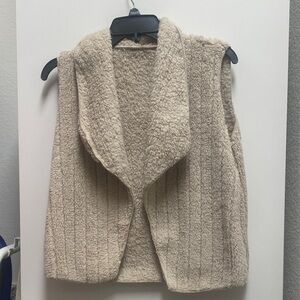 Cozy Beige Sleeveless Fleece Vest